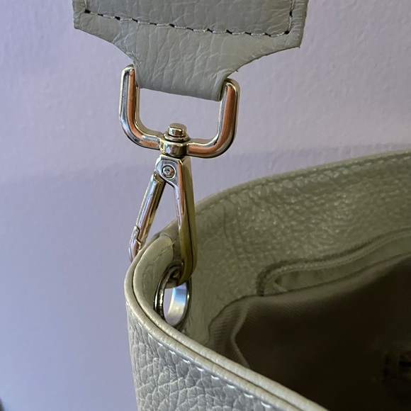 Elegant Italian Leather Cream Shoulder Bag from Florence Italy - Picture 5 of 5